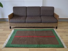 画像1: 新品 ペルシャ ギャッベ 縦1.5m 横1m 1.5㎡ 2人掛けソファ サイズ 142 × 101 cm No.R435 肉厚 天然 ウール ギャベ 手織り ハンドメイド ラグ 絨毯 カーペット ソファの足元やベッドサイドに ブラウン 茶 グリーン 緑 マルチカラー n-r435-142101h57-001 (1)