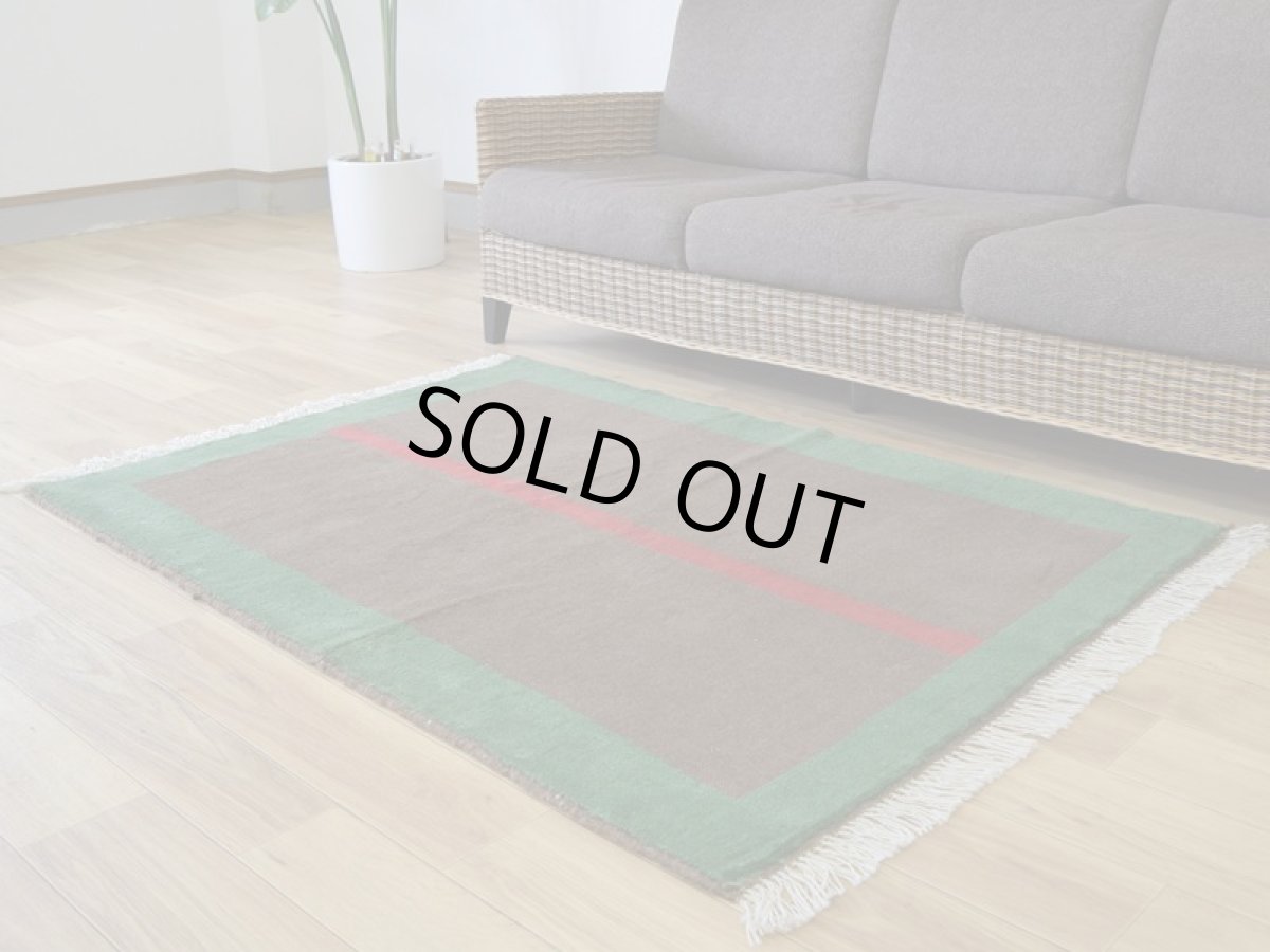 画像2: 新品 ペルシャ ギャッベ 縦1.5m 横1m 1.5㎡ 2人掛けソファ サイズ 142 × 101 cm No.R435 肉厚 天然 ウール ギャベ 手織り ハンドメイド ラグ 絨毯 カーペット ソファの足元やベッドサイドに ブラウン 茶 グリーン 緑 マルチカラー n-r435-142101h57-001 (2)