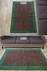 画像3: 新品 ペルシャ ギャッベ 縦1.5m 横1m 1.5㎡ 2人掛けソファ サイズ 142 × 101 cm No.R435 肉厚 天然 ウール ギャベ 手織り ハンドメイド ラグ 絨毯 カーペット ソファの足元やベッドサイドに ブラウン 茶 グリーン 緑 マルチカラー n-r435-142101h57-001 (3)