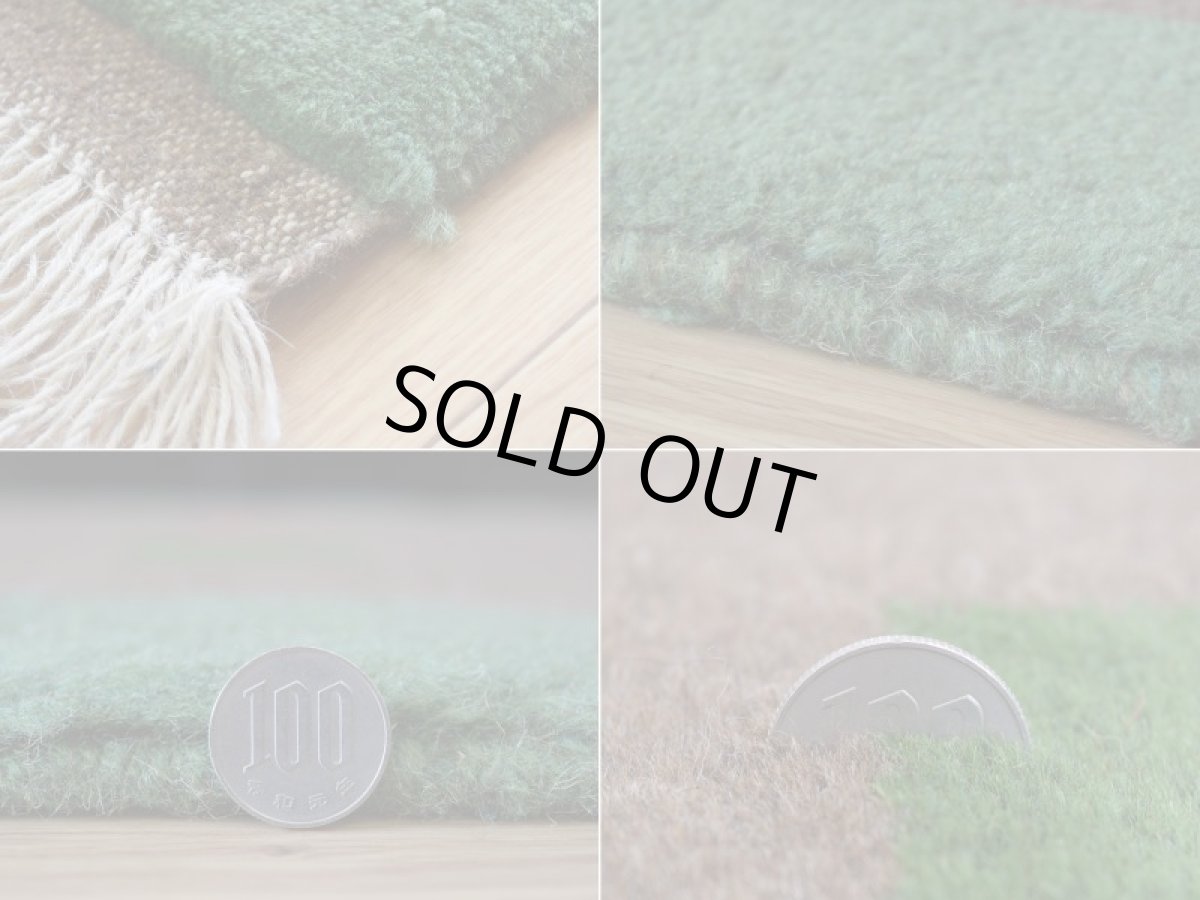 画像20: 新品 ペルシャ ギャッベ 縦1.5m 横1.1m 1.6㎡ 2人掛けソファ サイズ 149 × 107 cm No.R450 肉厚 天然 ウール ギャベ 手織り ハンドメイド ラグ 絨毯 カーペット ソファの足元やベッドサイドに ブラウン 茶 グリーン 緑 マルチカラー n-r450-149107h57-001 (20)