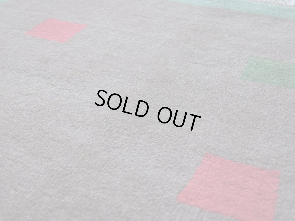 画像10: 新品 ペルシャ ギャッベ 縦1.5m 横1.1m 1.6㎡ 2人掛けソファ サイズ 149 × 107 cm No.R450 肉厚 天然 ウール ギャベ 手織り ハンドメイド ラグ 絨毯 カーペット ソファの足元やベッドサイドに ブラウン 茶 グリーン 緑 マルチカラー n-r450-149107h57-001 (10)