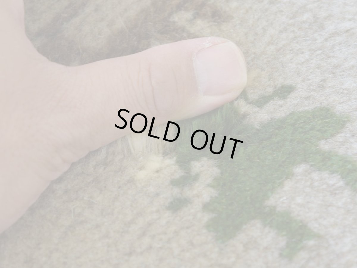 画像11: 新品 ペルシャ ギャッベ 縦2m 横1.5m 3㎡ 〜3帖 リビング ダイニング 2-3人掛けソファ サイズ 196 × 146 cm No.R417 肉厚 天然 ウール ギャベ 手織り ハンドメイド ラグ 絨毯 カーペット リビングダイニングルームやベッドサイドに ライトグレー ベージュ n-r417-196146h051-002 (11)