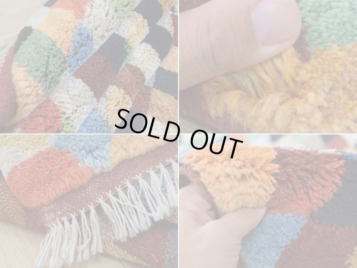 画像18: 新品 ペルシャ ギャッベ 縦2m 横2m 4㎡ 〜4.5帖 正方形 スクエア タイプ リビング ダイニング 2-3人掛けソファ サイズ 190 × 200 cm No.R459 肉厚 天然 ウール ギャベ 手織り ハンドメイド ラグ マット 絨毯 カーペット リビングダイニングルームやベッドサイドに カラフル マルチカラー n-r459-190200h091-052 (18)