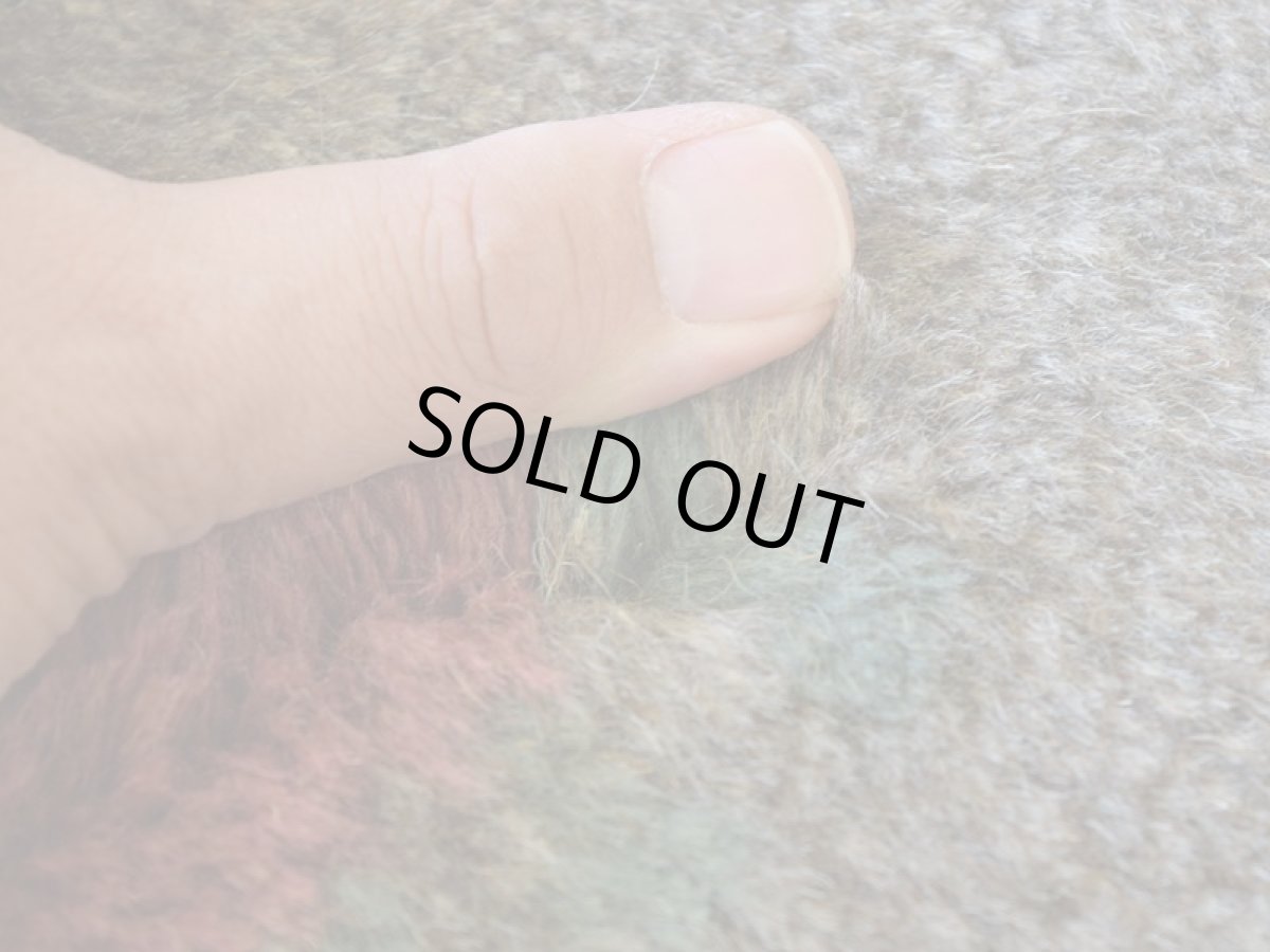 画像12: 新品 ペルシャ ギャッベ 縦2m 横1.3m 2.3㎡ リビング ダイニング 2-3人掛けソファ サイズ 180 × 127 cm No.R406 肉厚 天然 ウール ギャベ 手織り ハンドメイド ラグ 絨毯 カーペット リビングダイニングルームやベッドサイドに 濃茶 ブラウン 黒 グレー 灰 ねずみ色 n-r406-180127h021-061 (12)