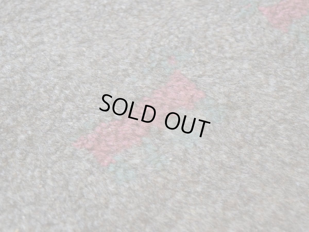 画像11: 新品 ペルシャ ギャッベ 縦2m 横1.3m 2.3㎡ リビング ダイニング 2-3人掛けソファ サイズ 180 × 127 cm No.R406 肉厚 天然 ウール ギャベ 手織り ハンドメイド ラグ 絨毯 カーペット リビングダイニングルームやベッドサイドに 濃茶 ブラウン 黒 グレー 灰 ねずみ色 n-r406-180127h021-061 (11)