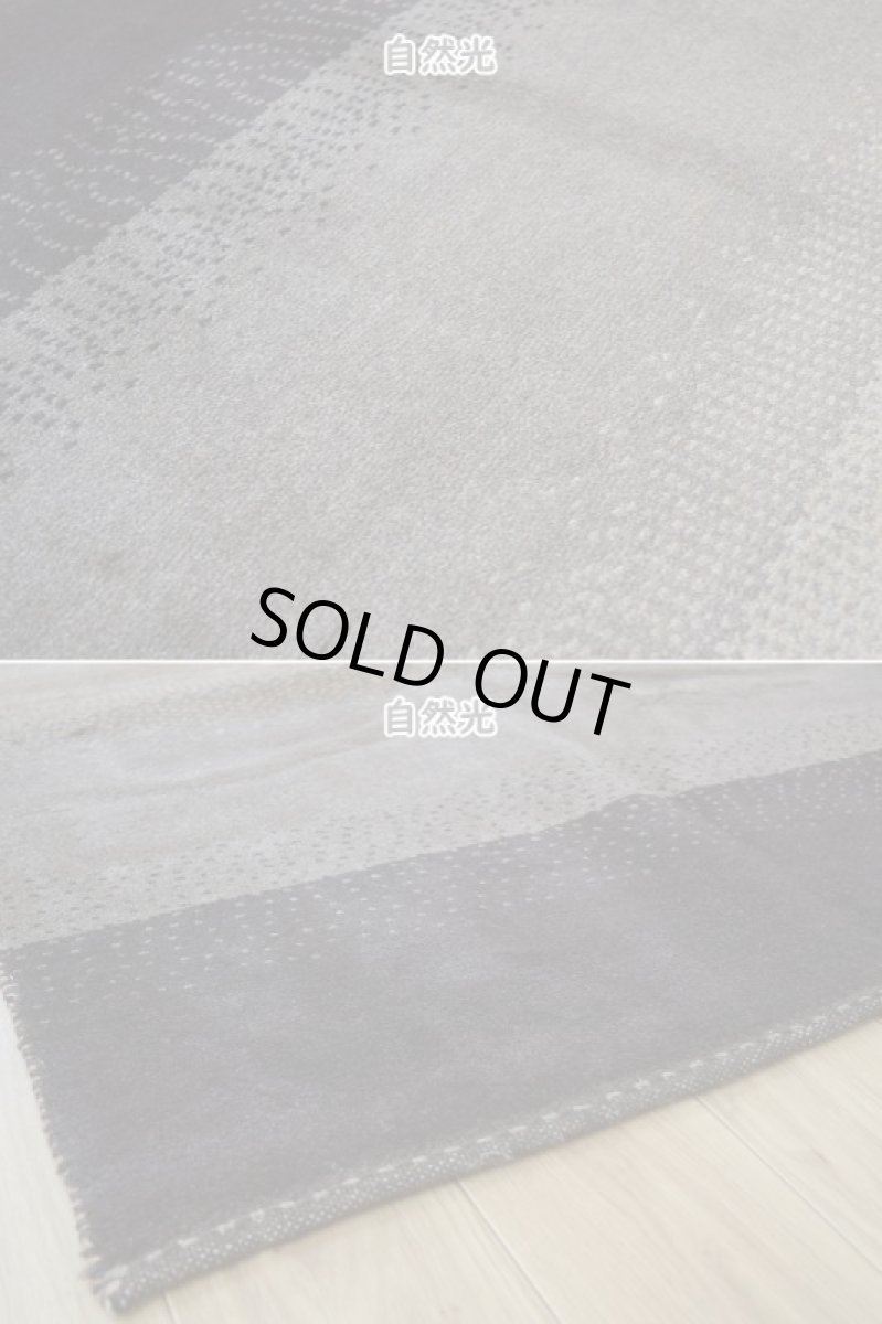 画像9: 新品 ペルシャ ギャッベ 縦1.5m 横1m 2人掛けソファ サイズ 147 × 94 cm No.1442 肉厚 天然 草木染 ウール ギャベ 手織り ハンドメイド ラグ 絨毯 カーペット ソファの足元やベッドサイドに ブラウン 茶 グレー ベージュ n-1442-147094s011-051 (9)