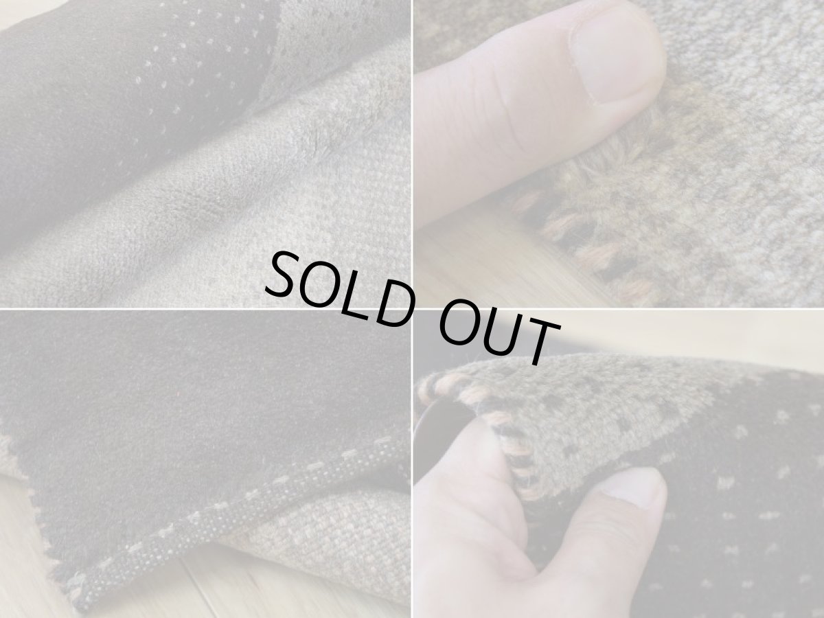 画像18: 新品 ペルシャ ギャッベ 縦1.5m 横1m 2人掛けソファ サイズ 147 × 94 cm No.1442 肉厚 天然 草木染 ウール ギャベ 手織り ハンドメイド ラグ 絨毯 カーペット ソファの足元やベッドサイドに ブラウン 茶 グレー ベージュ n-1442-147094s011-051 (18)