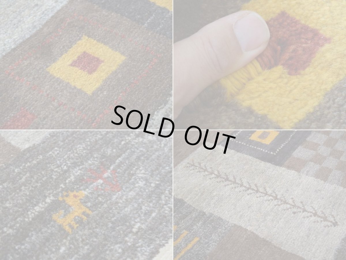 画像17: 新品 ペルシャ ギャッベ 縦2m 横1.5m 3㎡ 〜3帖 リビング ダイニング 2-3人掛けソファ サイズ 202 × 149 cm No.1940 肉厚 天然 草木染 ウール ギャベ 手織り ハンドメイド ラグ 絨毯 カーペット リビングダイニングルームやベッドサイドに 生成り クリーム ベージュ ブラウン 原毛系 n-1940-202149s123-024 (17)