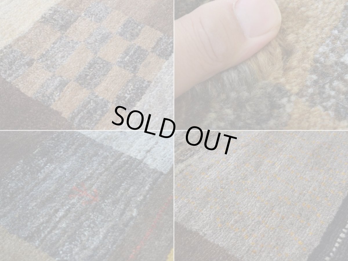 画像16: 新品 ペルシャ ギャッベ 縦2m 横1.5m 3㎡ 〜3帖 リビング ダイニング 2-3人掛けソファ サイズ 202 × 149 cm No.1940 肉厚 天然 草木染 ウール ギャベ 手織り ハンドメイド ラグ 絨毯 カーペット リビングダイニングルームやベッドサイドに 生成り クリーム ベージュ ブラウン 原毛系 n-1940-202149s123-024 (16)
