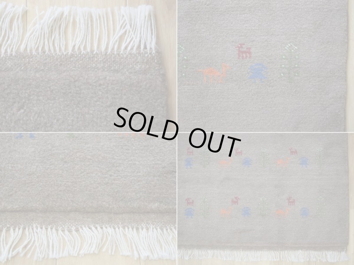 画像19: 新品 ペルシャ ギャッベ 縦2m 横1.6m 3㎡ 〜3帖 リビング ダイニング 2-3人掛けソファ サイズ 197 × 152 cm No.R426 肉厚 天然 ウール ギャベ 手織り ハンドメイド ラグ 絨毯 カーペット リビングダイニングルームやベッドサイドに ライトブラウン 茶 グレー n-r426-197152h051-002 (19)