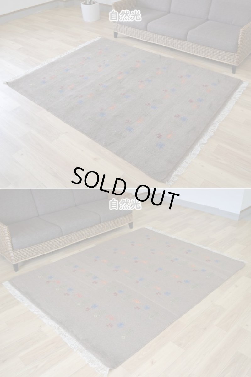 画像5: 新品 ペルシャ ギャッベ 縦2m 横1.6m 3㎡ 〜3帖 リビング ダイニング 2-3人掛けソファ サイズ 197 × 152 cm No.R426 肉厚 天然 ウール ギャベ 手織り ハンドメイド ラグ 絨毯 カーペット リビングダイニングルームやベッドサイドに ライトブラウン 茶 グレー n-r426-197152h051-002 (5)
