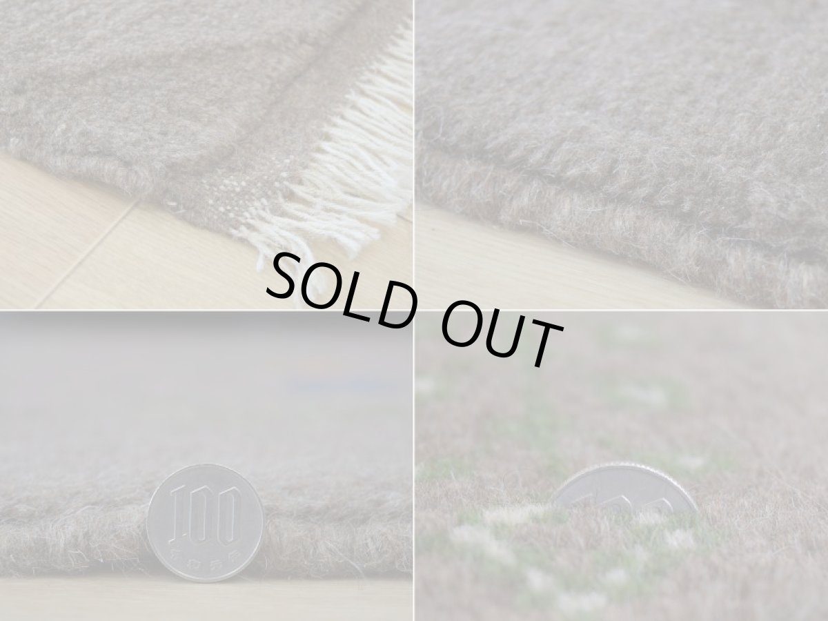 画像20: 新品 ペルシャ ギャッベ 縦2m 横1.6m 3㎡ 〜3帖 リビング ダイニング 2-3人掛けソファ サイズ 197 × 152 cm No.R426 肉厚 天然 ウール ギャベ 手織り ハンドメイド ラグ 絨毯 カーペット リビングダイニングルームやベッドサイドに ライトブラウン 茶 グレー n-r426-197152h051-002 (20)