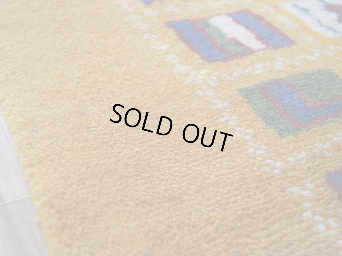 画像12: 新品 ペルシャ ギャッベ 縦1.6m 横1.2m 2㎡ 2-3人掛けソファ サイズ 160 × 115 cm No.R418 肉厚 天然 ウール ギャベ 手織り ハンドメイド ラグ 絨毯 カーペット 黄色 イエロー カラフル マルチカラー n-r418-160115h09-021 (12)