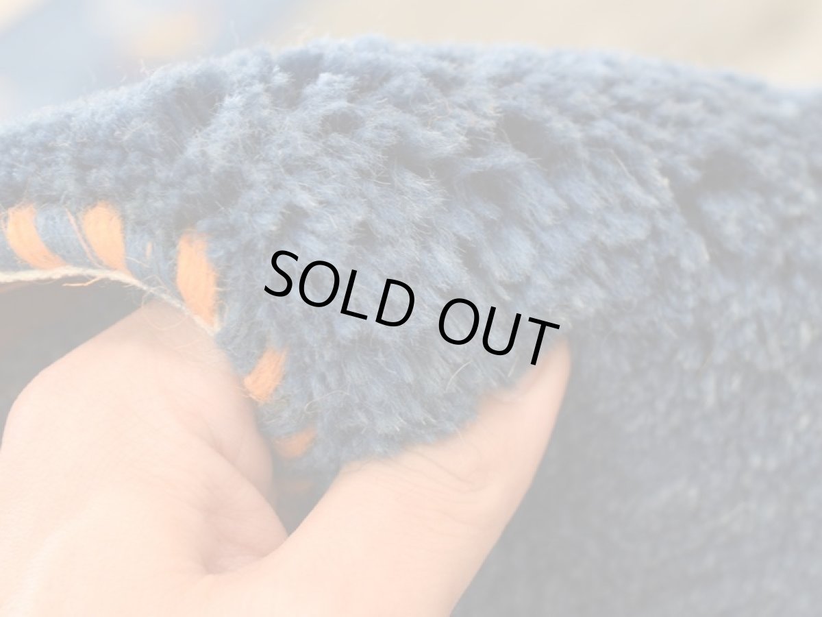 画像14: 新品 ペルシャ ギャッベ 縦2m 横2m 4㎡ 〜4.5帖 リビング ダイニング 2-3人掛けソファ 正方形 スクエア サイズ 205 × 204 cm No.1947 天然 草木染 肉厚 ウール ギャベ 手織り ハンドメイド ラグ 絨毯 カーペット リビングダイニングルームやベッドサイドに インディゴブルー 青 藍 n-1947-205205s033-034 (14)