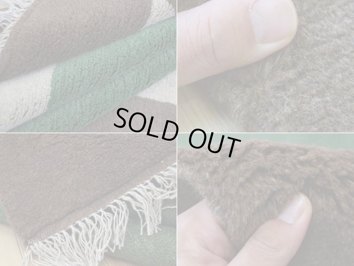 画像18: 新品 ペルシャ ギャッベ 縦2m 横1.6m 3㎡ 〜3帖 リビング ダイニング 2-3人掛けソファ サイズ 197 × 160 cm No.R432 肉厚 天然 ウール ギャベ 手織り ハンドメイド ラグ 絨毯 カーペット リビングダイニングルームやベッドサイドに チョコレートブラウン グリーン 緑 生成り クリーム n-r432-197160s051-002 (18)