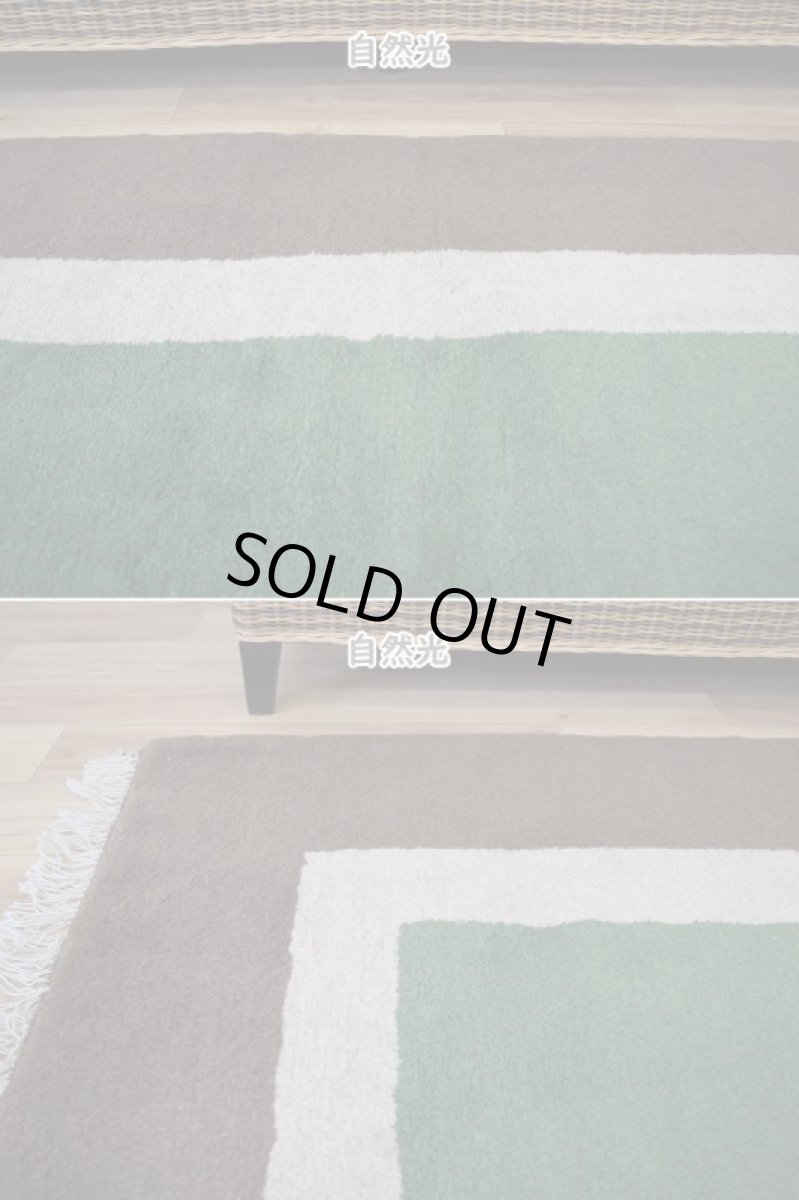 画像4: 新品 ペルシャ ギャッベ 縦2m 横1.6m 3㎡ 〜3帖 リビング ダイニング 2-3人掛けソファ サイズ 197 × 160 cm No.R432 肉厚 天然 ウール ギャベ 手織り ハンドメイド ラグ 絨毯 カーペット リビングダイニングルームやベッドサイドに チョコレートブラウン グリーン 緑 生成り クリーム n-r432-197160s051-002 (4)