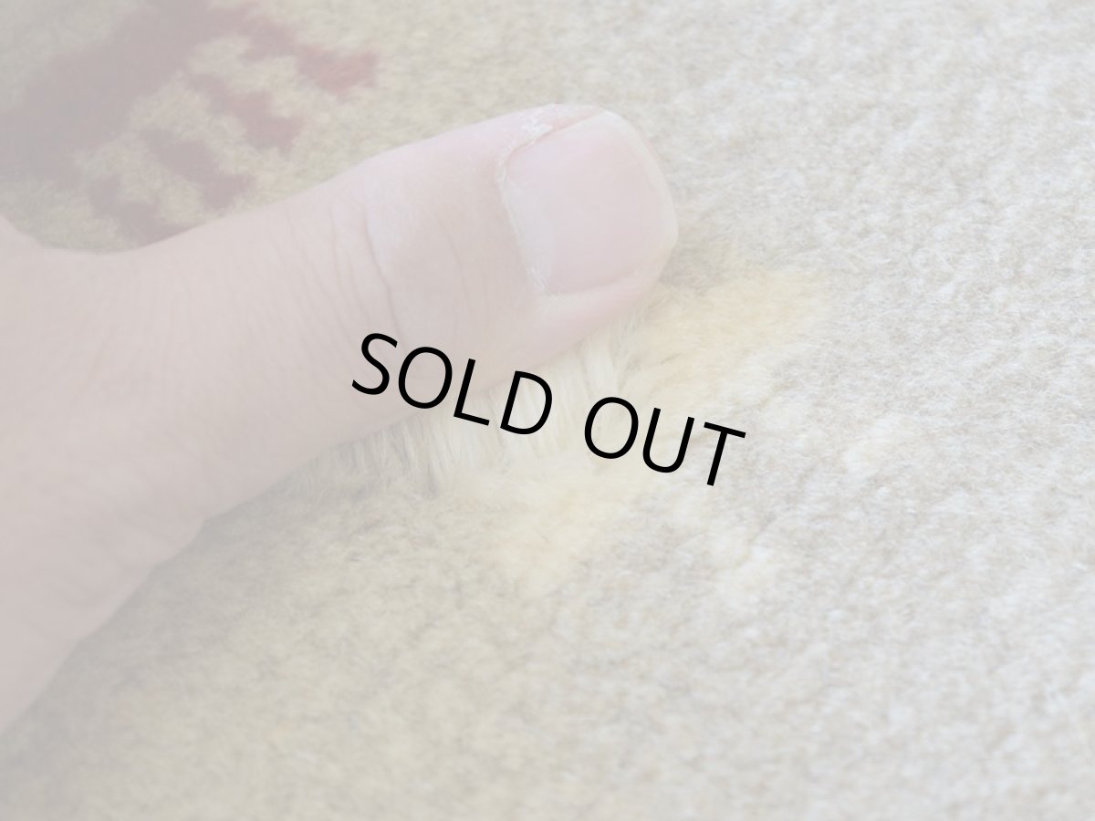 画像11: 新品 ペルシャ ギャッベ 縦2m 横1.5m 3㎡ 〜3帖 リビング ダイニング 2-3人掛けソファ サイズ 202 × 150 cm No.R418 肉厚 天然 ウール ギャベ 手織り ハンドメイド ラグ 絨毯 カーペット リビングダイニングルームやベッドサイドに ライトベージュ ライトグレー n-r418-202150h051-002 (11)