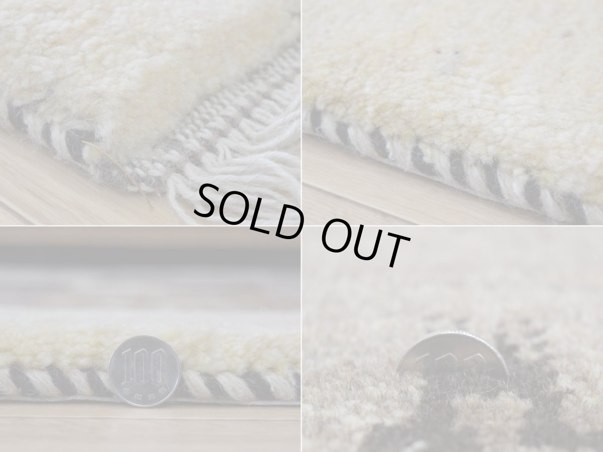 画像20: 新品 ペルシャ ギャッベ 縦2m 横1.5m 3㎡ 〜3帖 リビング ダイニング 2-3人掛けソファ サイズ 200 × 150 cm No.1931 肉厚 天然 草木染 ウール ギャベ 手織り ハンドメイド ラグ 絨毯 カーペット リビングダイニングルームやベッドサイドに 生成り クリーム ベージュ ブラウン 原毛系 n-1931-200150s042-013 (20)