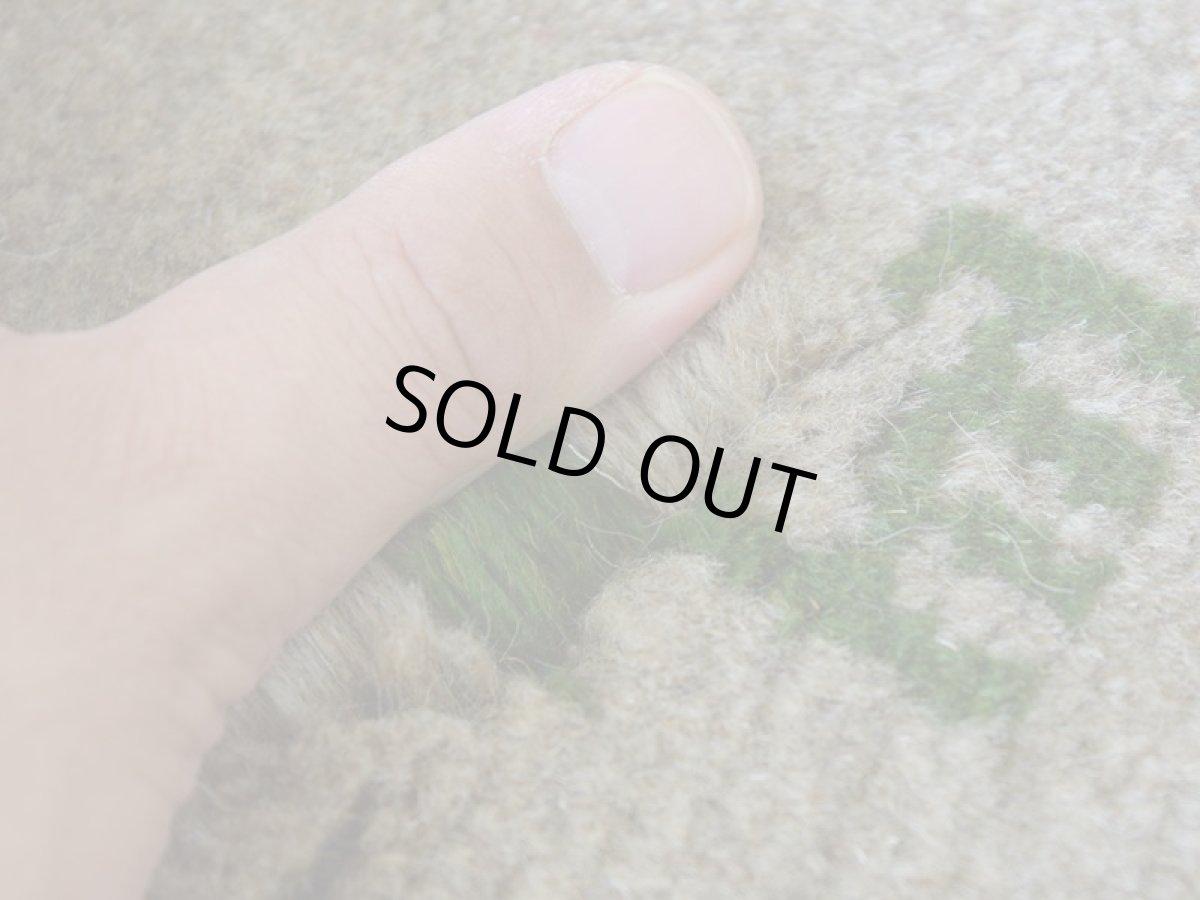 画像11: 新品 ペルシャ ギャッベ 縦2m 横1.5m 3㎡ 〜3帖 リビング ダイニング 2-3人掛けソファ サイズ 193 × 152 cm No.R423 肉厚 天然 ウール ギャベ 手織り ハンドメイド ラグ 絨毯 カーペット リビングダイニングルームやベッドサイドに ライトグレー ベージュ n-r423-193152h051-002 (11)