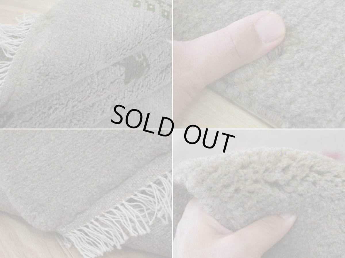 画像18: 新品 ペルシャ ギャッベ 縦2m 横1.5m 3㎡ 〜3帖 リビング ダイニング 2-3人掛けソファ サイズ 193 × 152 cm No.R423 肉厚 天然 ウール ギャベ 手織り ハンドメイド ラグ 絨毯 カーペット リビングダイニングルームやベッドサイドに ライトグレー ベージュ n-r423-193152h051-002 (18)
