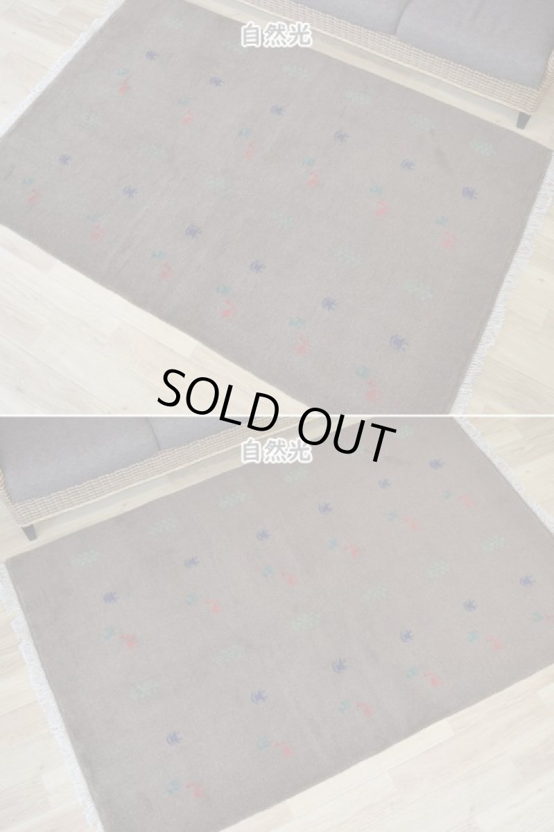 画像6: 新品 ペルシャ ギャッベ 縦2m 横1.4m 2.7㎡ リビング ダイニング 2-3人掛けソファ サイズ 200 × 132 cm No.R442 肉厚 天然 ウール ギャベ 手織り ハンドメイド ラグ 絨毯 カーペット リビングダイニングルームやベッドサイドに ライトブラウン 茶 動物 植物柄 n-r442-200132s031-071 (6)