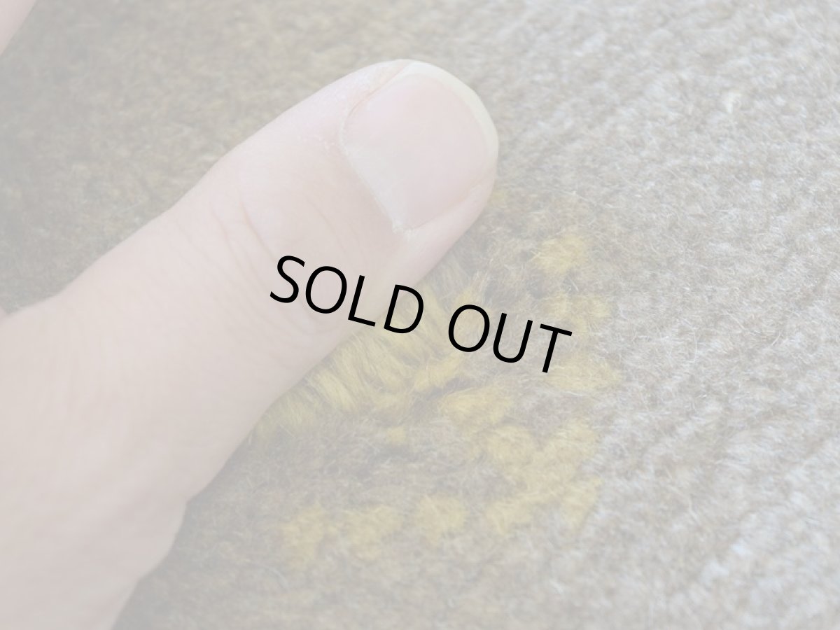 画像12: 新品 ペルシャ ギャッベ 縦2.4m 横1.8m 4.1㎡ 〜3帖 リビング ダイニング 2-3人掛けソファ サイズ 232 × 174 cm No.1469 天然 ウール ギャベ 手織り ハンドメイド ラグ 絨毯 カーペット リビングダイニングルームやベッドサイドに 生成り ベージュ 茶 ブラウン n-1469-232174s042-013 (12)