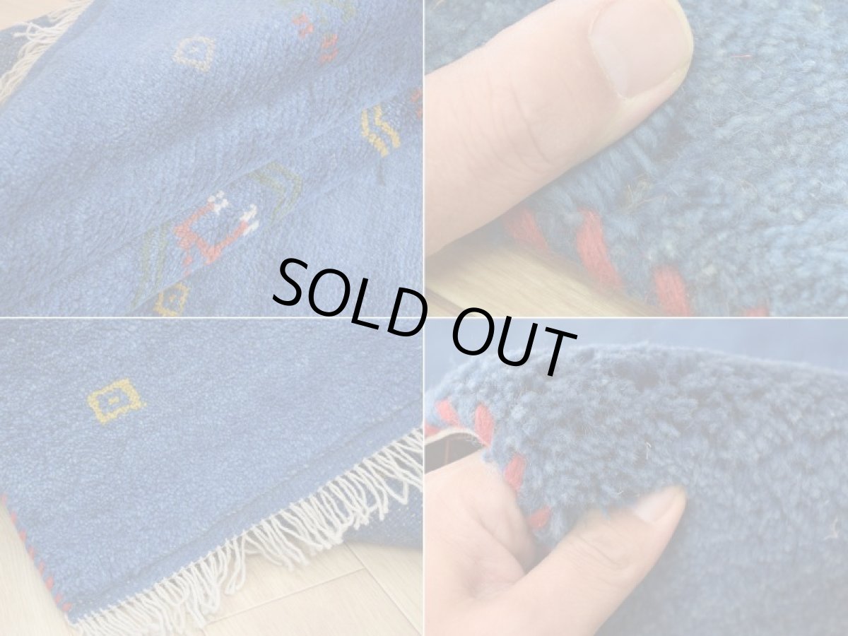 画像18: 新品 ペルシャ ギャッベ 縦2.5m 横2m 5㎡ 〜4.5帖 リビング ダイニング 2-3人掛けソファ サイズ 247 × 200 cm No.1961 天然 草木染 ウール ギャベ 手織り ハンドメイド ラグ 絨毯 カーペット リビングダイニングルームやベッドサイドに インディゴブルー 青 藍 n-1961-247200s093-025 (18)