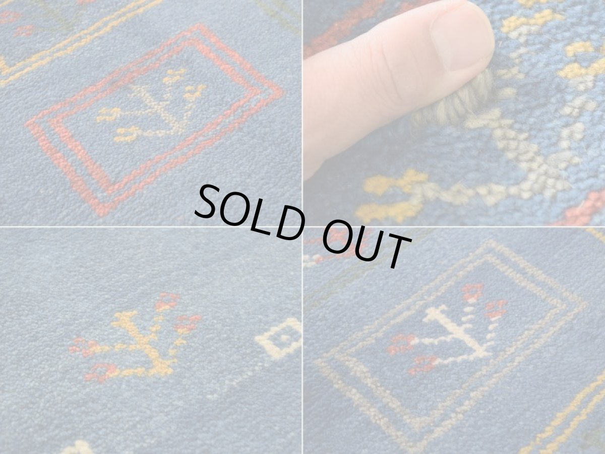 画像17: 新品 ペルシャ ギャッベ 縦2.5m 横2m 5㎡ 〜4.5帖 リビング ダイニング 2-3人掛けソファ サイズ 247 × 200 cm No.1961 天然 草木染 ウール ギャベ 手織り ハンドメイド ラグ 絨毯 カーペット リビングダイニングルームやベッドサイドに インディゴブルー 青 藍 n-1961-247200s093-025 (17)