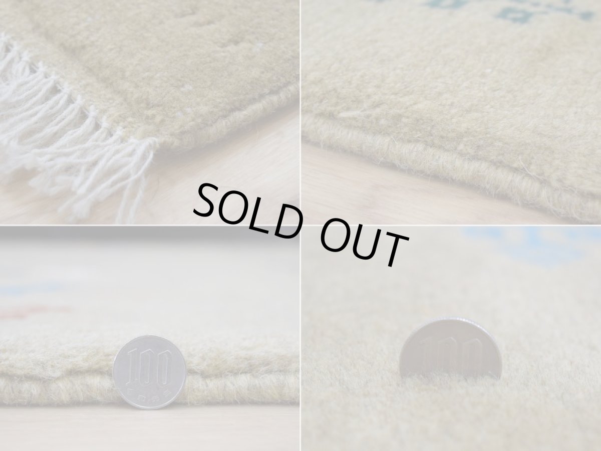 画像20: 新品 ペルシャ ギャッベ 縦2m 横1.5m 3㎡ 〜3帖 リビング ダイニング 2-3人掛けソファ サイズ 201 × 156 cm No.R448 肉厚 天然 ウール ギャベ 手織り ハンドメイド ラグ 絨毯 カーペット リビングダイニングルームやベッドサイドに イエロー シャンパンゴールド からし色 n-r448-201156h051-002 (20)