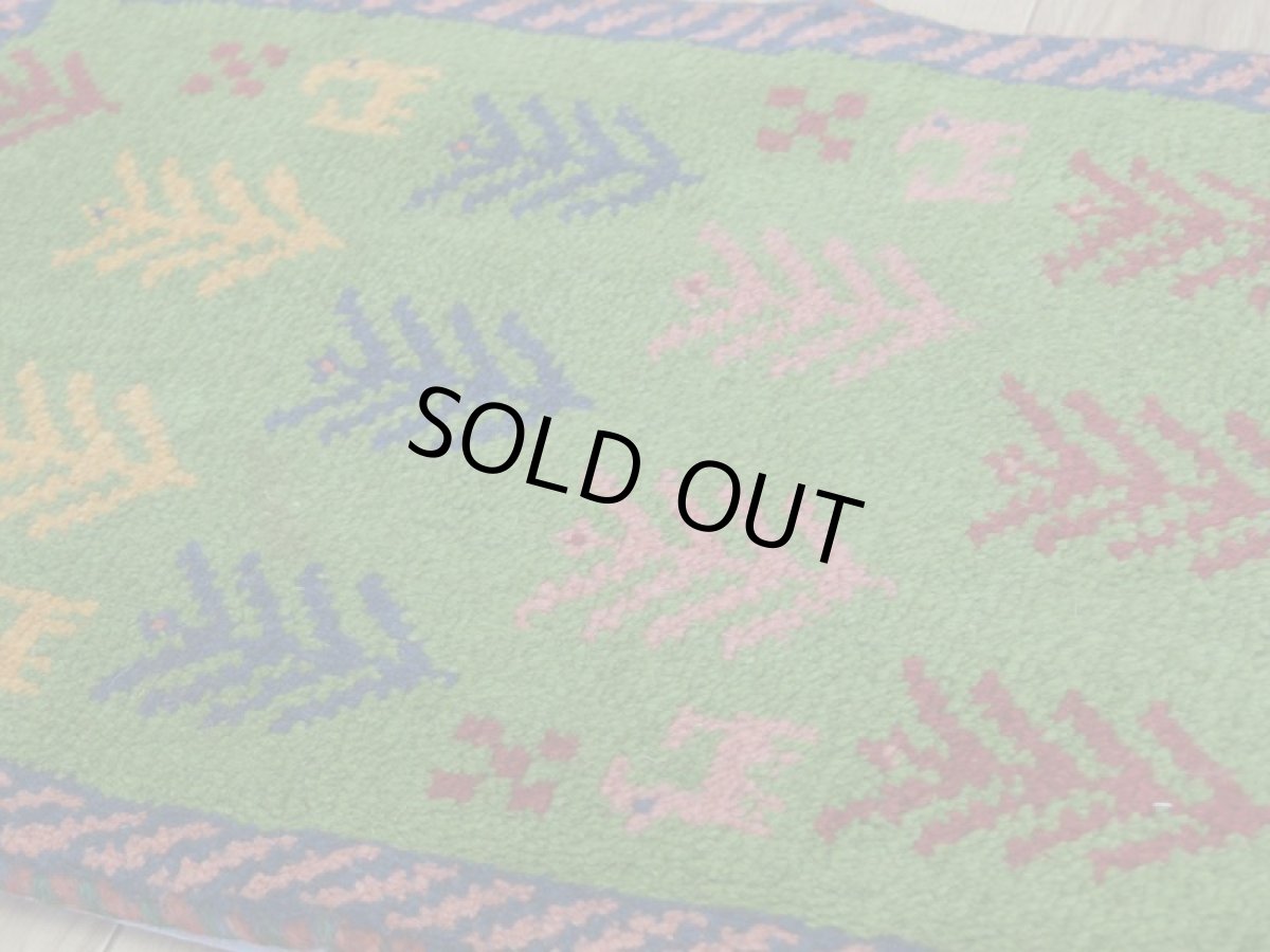 画像11: 新品 ペルシャ ギャッベ 足元マット 玄関マット ミニ サイズ 57 × 42 cm No.607 肉厚 天然 草木染 ウール ギャベ 手織り ハンドメイド ラグ 絨毯 カーペット グリーン 緑 マルチカラー 動物柄 n-607-057042s51-91 (11)