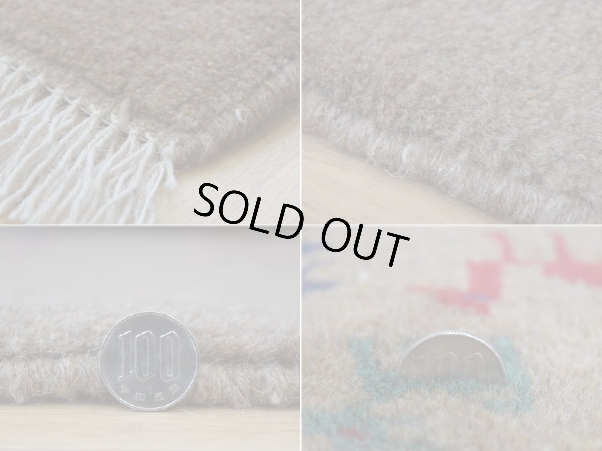画像20: 新品 ペルシャ ギャッベ 縦2m 横1.4m 2.6㎡ リビング ダイニング 2-3人掛けソファ サイズ 192 × 133 cm No.R439 肉厚 天然 ウール ギャベ 手織り ハンドメイド ラグ 絨毯 カーペット リビングダイニングルームやベッドサイドに ライトブラウン 茶 動物 植物柄 n-r439-192133h031-071 (20)