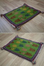 画像6: 新品 ペルシャ ギャッベ 足元マット 玄関マット ミニ サイズ 57 × 42 cm No.607 肉厚 天然 草木染 ウール ギャベ 手織り ハンドメイド ラグ 絨毯 カーペット グリーン 緑 マルチカラー 動物柄 n-607-057042s51-91 (6)