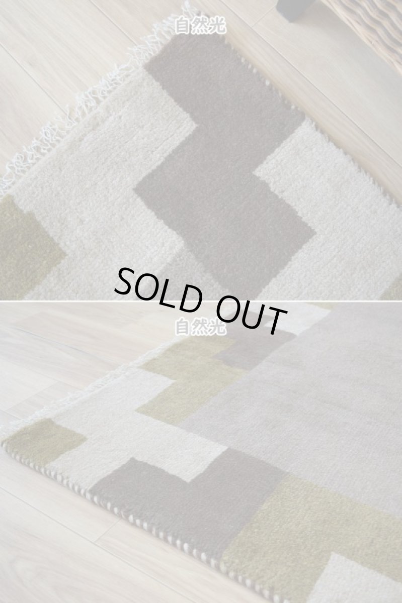 画像8: 新品 ペルシャ ギャッベ 縦2m 横1.5m 3㎡ 〜3帖 リビング ダイニング 2-3人掛けソファ サイズ 190 × 146 cm No.1470 天然 ウール ギャベ 手織り ハンドメイド ラグ 絨毯 カーペット リビングダイニングルームやベッドサイドに 生成り クリーム ベージュ 茶 ライトブラウン オリーブ カーキ n-1470-190146s042-013 (8)