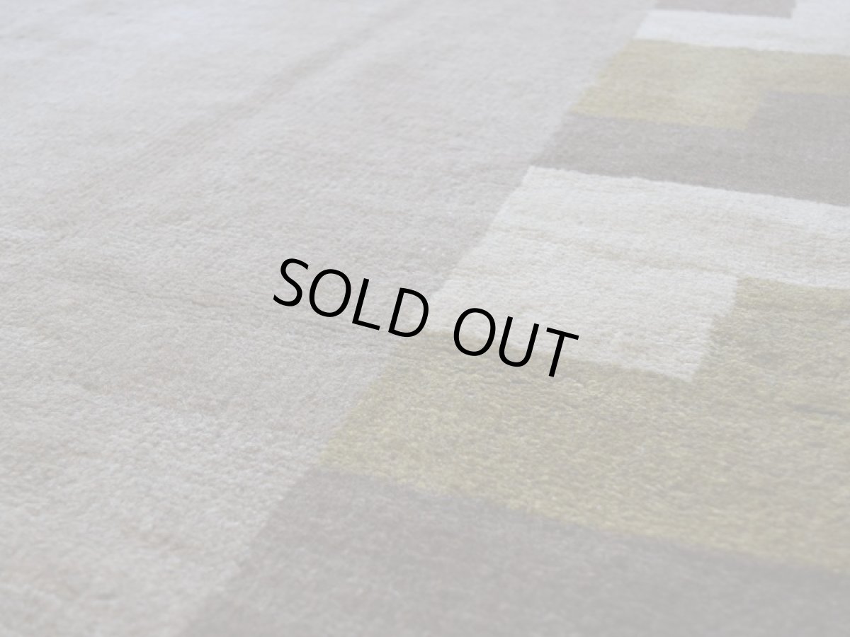 画像11: 新品 ペルシャ ギャッベ 縦2m 横1.5m 3㎡ 〜3帖 リビング ダイニング 2-3人掛けソファ サイズ 190 × 146 cm No.1470 天然 ウール ギャベ 手織り ハンドメイド ラグ 絨毯 カーペット リビングダイニングルームやベッドサイドに 生成り クリーム ベージュ 茶 ライトブラウン オリーブ カーキ n-1470-190146s042-013 (11)