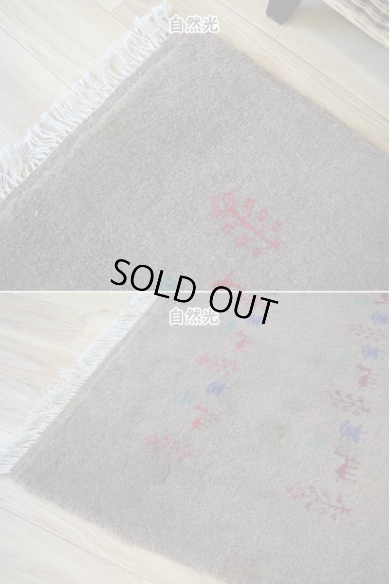 画像7: 新品 ペルシャ ギャッベ 縦2m 横1.4m 2.6㎡ リビング ダイニング 2-3人掛けソファ サイズ 190 × 133 cm No.R441 肉厚 天然 ウール ギャベ 手織り ハンドメイド ラグ 絨毯 カーペット リビングダイニングルームやベッドサイドに ライトブラウン 茶 動物 植物柄 n-r441-190133h031-071 (7)