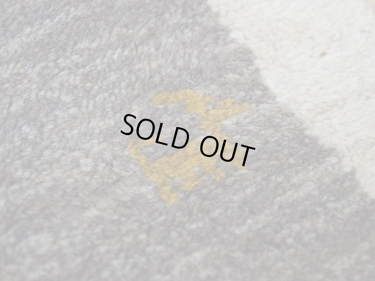 画像11: 新品 ペルシャ ギャッベ 足元マット 玄関マット ミニ サイズ 58 × 37 cm No.628 肉厚 天然 草木染 ウール ギャベ 手織り ハンドメイド ラグ 絨毯 カーペット 生成り クリーム ベージュ グレー 原毛系 動物柄 n-628-058037s51-91 (11)