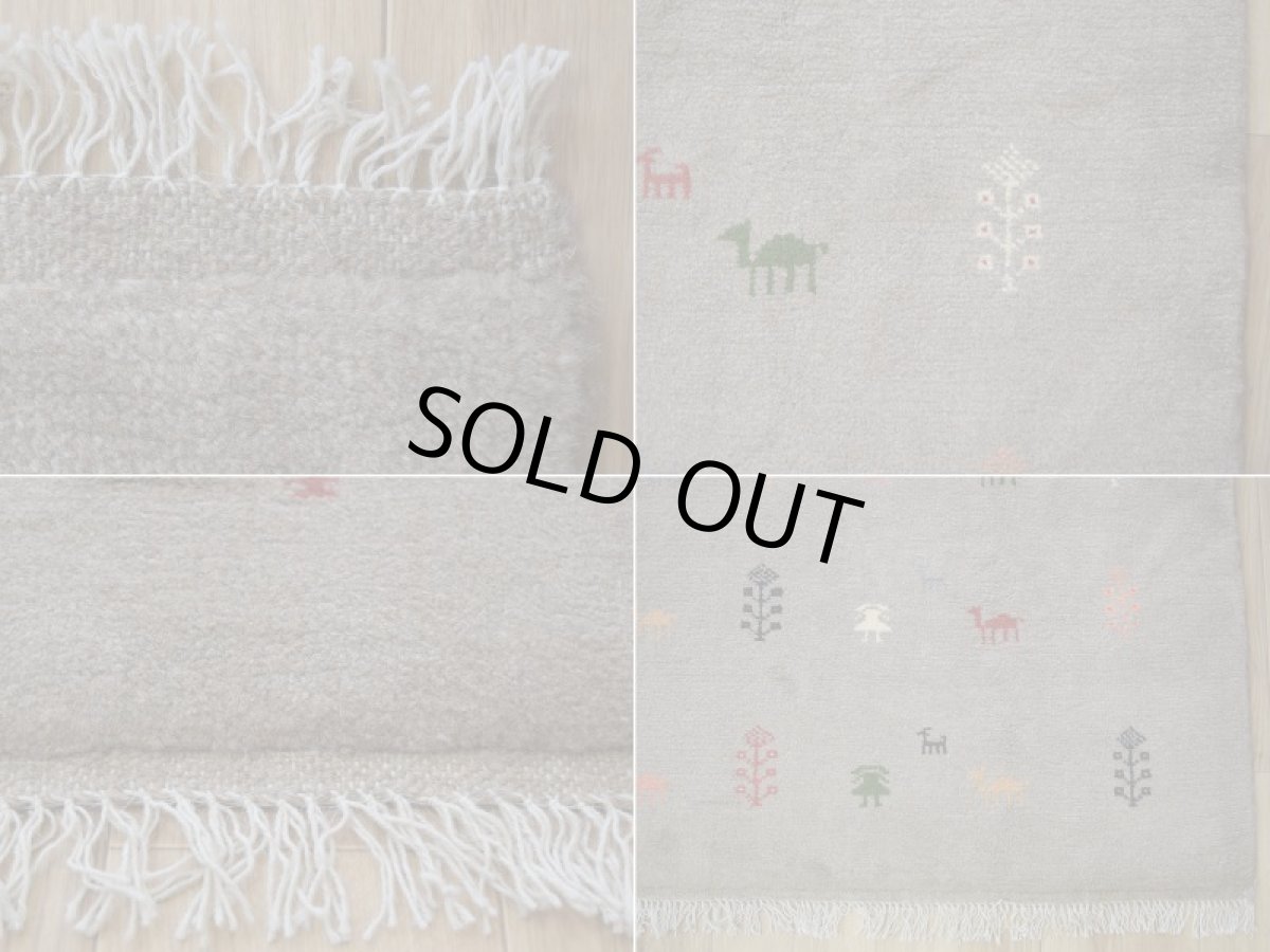 画像19: 新品 ペルシャ ギャッベ 縦2m 横1.5m 3㎡ 〜3帖 リビング ダイニング 2-3人掛けソファ サイズ 188 × 152 cm No.R449 肉厚 天然 ウール ギャベ 手織り ハンドメイド ラグ 絨毯 カーペット リビングダイニングルームやベッドサイドに ライトグレー ベージュ n-r449-188152h051-002 (19)