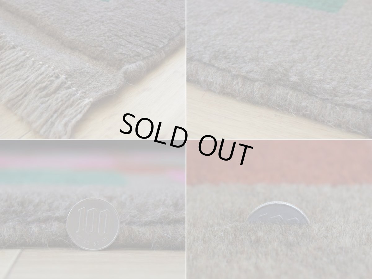 画像20: 新品 ペルシャ ギャッベ 縦1.6m 横1.3m 2㎡ リビング 2人掛けソファ サイズ 158 × 123 cm No.R395 天然 ウール ギャベ 手織り ハンドメイド ラグ 絨毯 カーペット ソファの足元やベッドサイドに ブラウン 茶 ピンク マルチカラー n-r395-158123h001-031 (20)