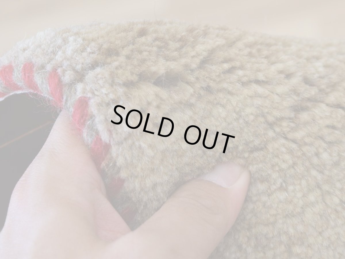 画像12: 新品 ペルシャ ギャッベ 縦2m 横1.3m 2.3㎡ 〜2帖 2人掛けソファ サイズ 180 × 123 cm No.1944 肉厚 天然 草木染 ウール ギャベ 手織り ハンドメイド ラグ 絨毯 カーペット ロリバフト リビングダイニングルームやベッドサイドに 生成り クリーム グレー ベージュ ブラウン 原毛系 マルチカラー n-1944-180123s732-013 (12)