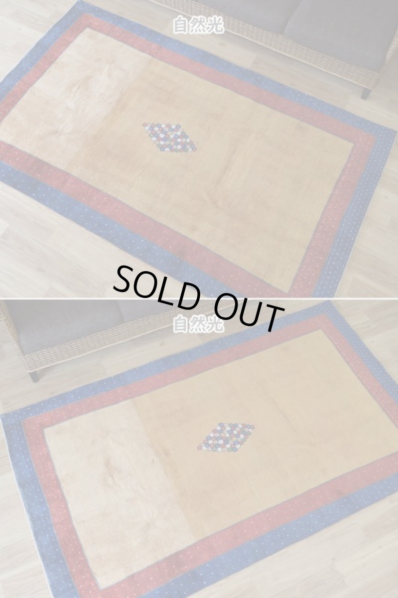 画像5: 新品 ペルシャ ギャッベ 縦2.3m 横1.4m 3㎡ 〜3帖程度 リビング ダイニング 2-3人掛けソファ サイズ 222 × 134 cm No.1486 肉厚 リーズバフト ウール 手織りギャベ  ハンドメイド ラグ 絨毯 カーペット リビングダイニングルームやベッドサイドに 赤 レッド 青 ブルー ゴールド からし色 N-1486-222134-S-136-028 (5)