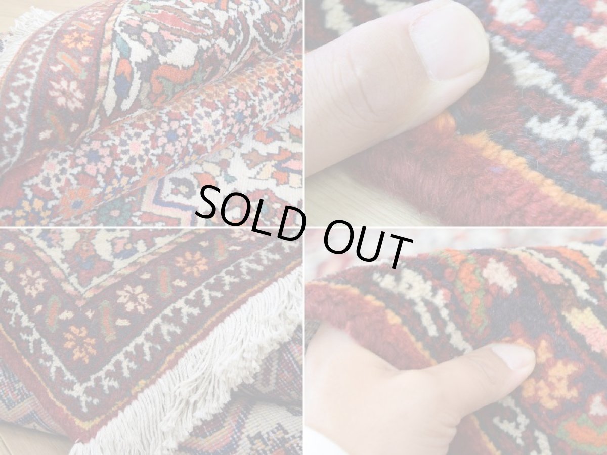 画像18: 良品 ペルシャ 絨毯 バクティヤリ 縦3.2m 横2.3m 7.3㎡ 〜6帖 リビング ダイニング 3人掛けソファ コーナーソファ 大判 サイズ 320 x 228 cm No.R106 肉厚 天然 草木染 ウール 手織り トライバル ラグ 敷物 マット カーペット メダリオン ゴルミナ ゴルミナイ 花柄 ヴィンテージ ビンテージ バクティアリ バフティヤリ b-r106-320228h024-264-055 (18)