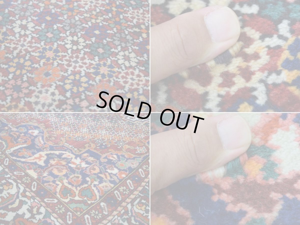 画像17: 良品 ペルシャ 絨毯 バクティヤリ 縦3.2m 横2.3m 7.3㎡ 〜6帖 リビング ダイニング 3人掛けソファ コーナーソファ 大判 サイズ 320 x 228 cm No.R106 肉厚 天然 草木染 ウール 手織り トライバル ラグ 敷物 マット カーペット メダリオン ゴルミナ ゴルミナイ 花柄 ヴィンテージ ビンテージ バクティアリ バフティヤリ b-r106-320228h024-264-055 (17)