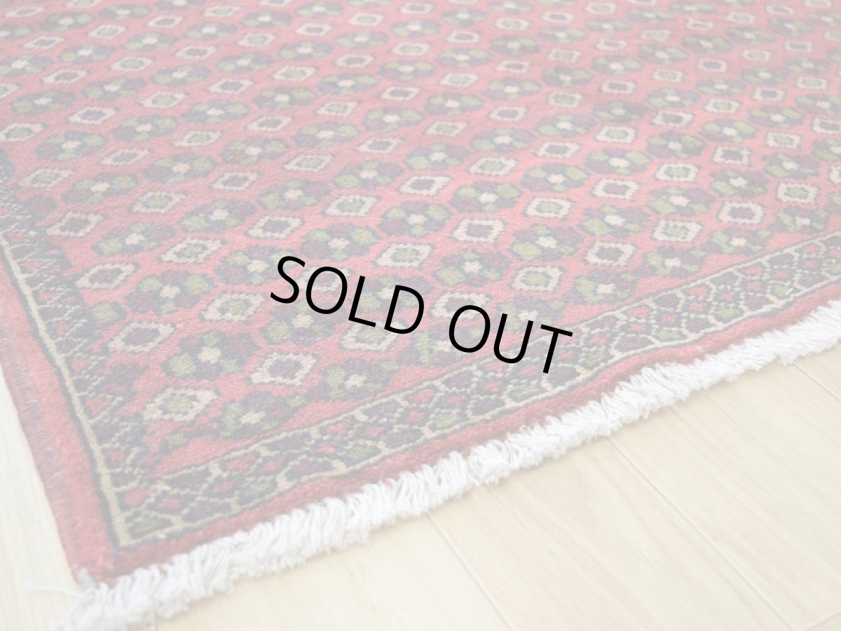 画像13: 良品 ペルシャ 部族絨毯 バルーチ 縦2m 横1.3m 2.6㎡ 2帖程度 リビング ダイニング 2-3人掛けソファ サイズ 195 x 130 cm No.R232 天然 ウール 手織り トライバル ラグ 敷物 マット カーペット 幾何学模様 ヴィンテージ ビンテージ 赤 レッド 花柄 総柄 b-r232-195130h001-031 (13)