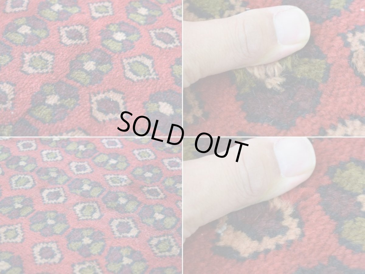 画像17: 良品 ペルシャ 部族絨毯 バルーチ 縦2m 横1.3m 2.6㎡ 2帖程度 リビング ダイニング 2-3人掛けソファ サイズ 195 x 130 cm No.R232 天然 ウール 手織り トライバル ラグ 敷物 マット カーペット 幾何学模様 ヴィンテージ ビンテージ 赤 レッド 花柄 総柄 b-r232-195130h001-031 (17)