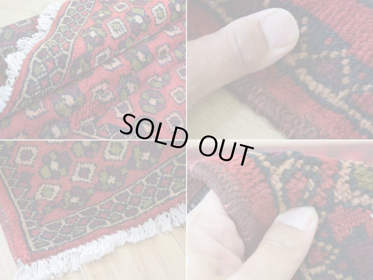 画像18: 良品 ペルシャ 部族絨毯 バルーチ 縦2m 横1.3m 2.6㎡ 2帖程度 リビング ダイニング 2-3人掛けソファ サイズ 195 x 130 cm No.R232 天然 ウール 手織り トライバル ラグ 敷物 マット カーペット 幾何学模様 ヴィンテージ ビンテージ 赤 レッド 花柄 総柄 b-r232-195130h001-031 (18)