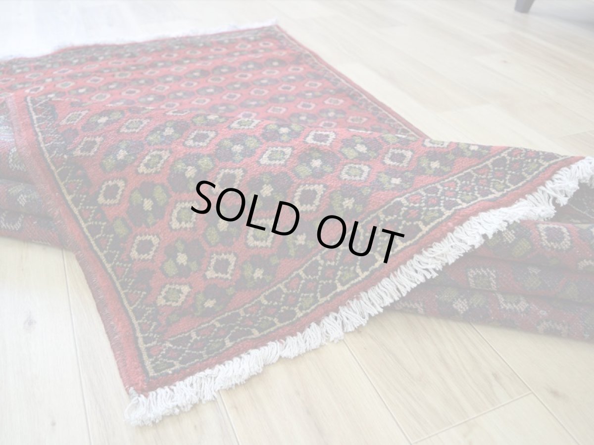 画像15: 良品 ペルシャ 部族絨毯 バルーチ 縦2m 横1.3m 2.6㎡ 2帖程度 リビング ダイニング 2-3人掛けソファ サイズ 195 x 130 cm No.R232 天然 ウール 手織り トライバル ラグ 敷物 マット カーペット 幾何学模様 ヴィンテージ ビンテージ 赤 レッド 花柄 総柄 b-r232-195130h001-031 (15)