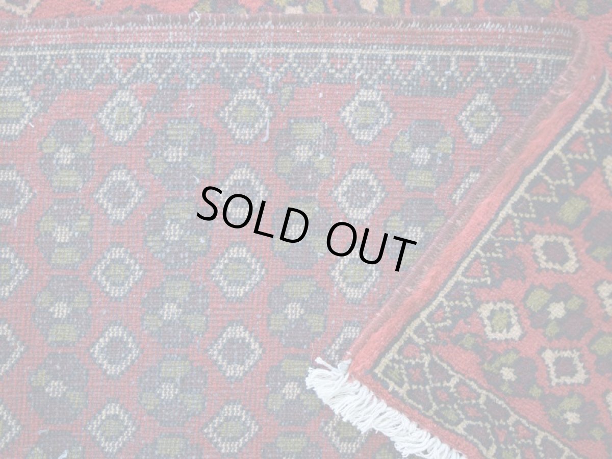 画像16: 良品 ペルシャ 部族絨毯 バルーチ 縦2m 横1.3m 2.6㎡ 2帖程度 リビング ダイニング 2-3人掛けソファ サイズ 195 x 130 cm No.R232 天然 ウール 手織り トライバル ラグ 敷物 マット カーペット 幾何学模様 ヴィンテージ ビンテージ 赤 レッド 花柄 総柄 b-r232-195130h001-031 (16)