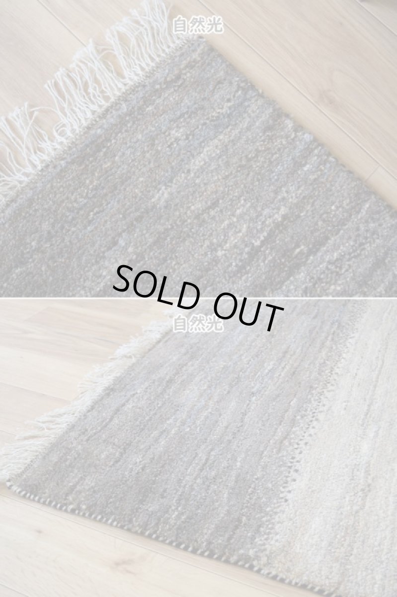 画像8: 新品 ペルシャ ギャッベ 縦2m 横1.5m 3㎡ 〜2帖 リビング ダイニング 2-3人掛けソファ サイズ 200 × 150 cm No.P396 肉厚 天然 ウール ギャベ 手織り ハンドメイド ラグ 絨毯 カーペット リビングダイニングルームやベッドサイドに 生成り ベージュ 茶 グレー 原毛系 グラデーション n-p396-200150s092p (8)