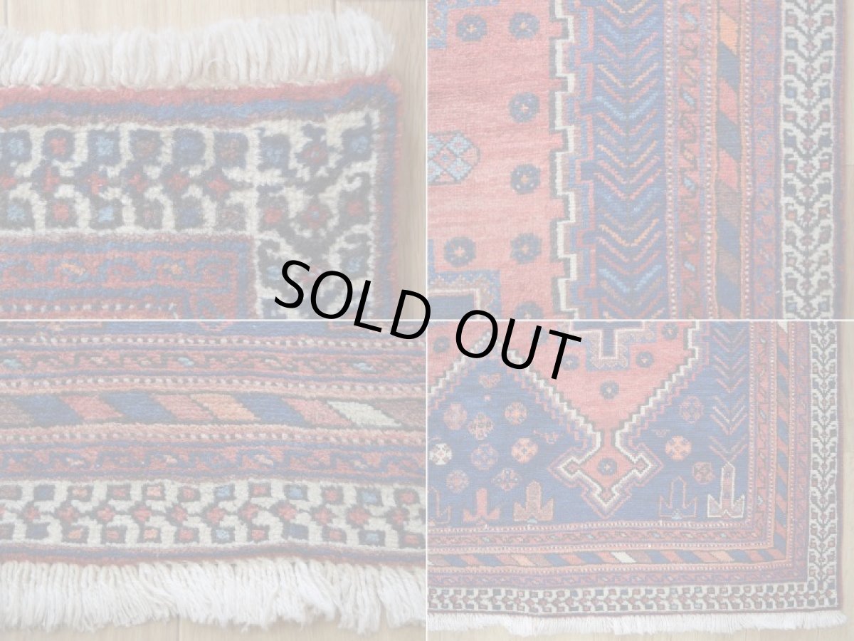 画像19: 良品 ペルシャ 絨毯 シールジャーン 縦2.1m 横1.5m 3.2㎡ 〜2帖 リビング ダイニング 2〜3人掛けソファ サイズ 210 x 150 cm No.P476 天然 ウール 手織り ハンドメイド トライバル ラグ 部族絨毯 マット カーペット 動物 民族柄 ヘイバトルー模様 ネイビー 赤  b-p476-210150h553p (19)