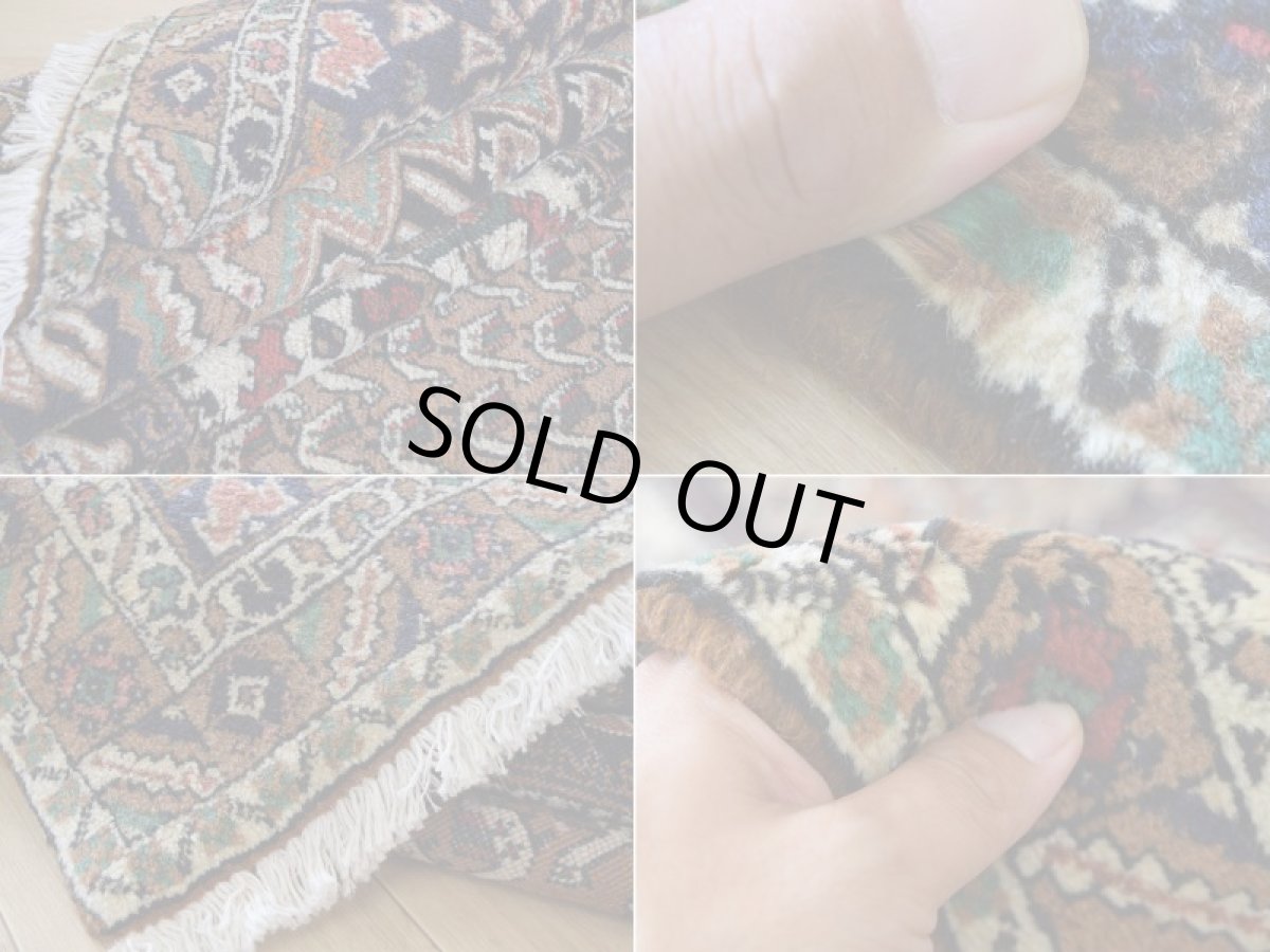 画像18: 良品 ペルシャ 絨毯  シャハレババク 縦2m 横1.5m 3㎡ 〜2帖 リビング ダイニング 2〜3人掛けソファ サイズ 195 x 155 cm No.P466 天然 ウール 手織り ハンドメイド トライバル ラグ 部族絨毯 マット カーペット 幾何学模様 民族柄 ネイビー ブラウン ブラック ギャッベ(ギャベ)をお探しの方にもお勧めです b-p466-195155h033p (18)